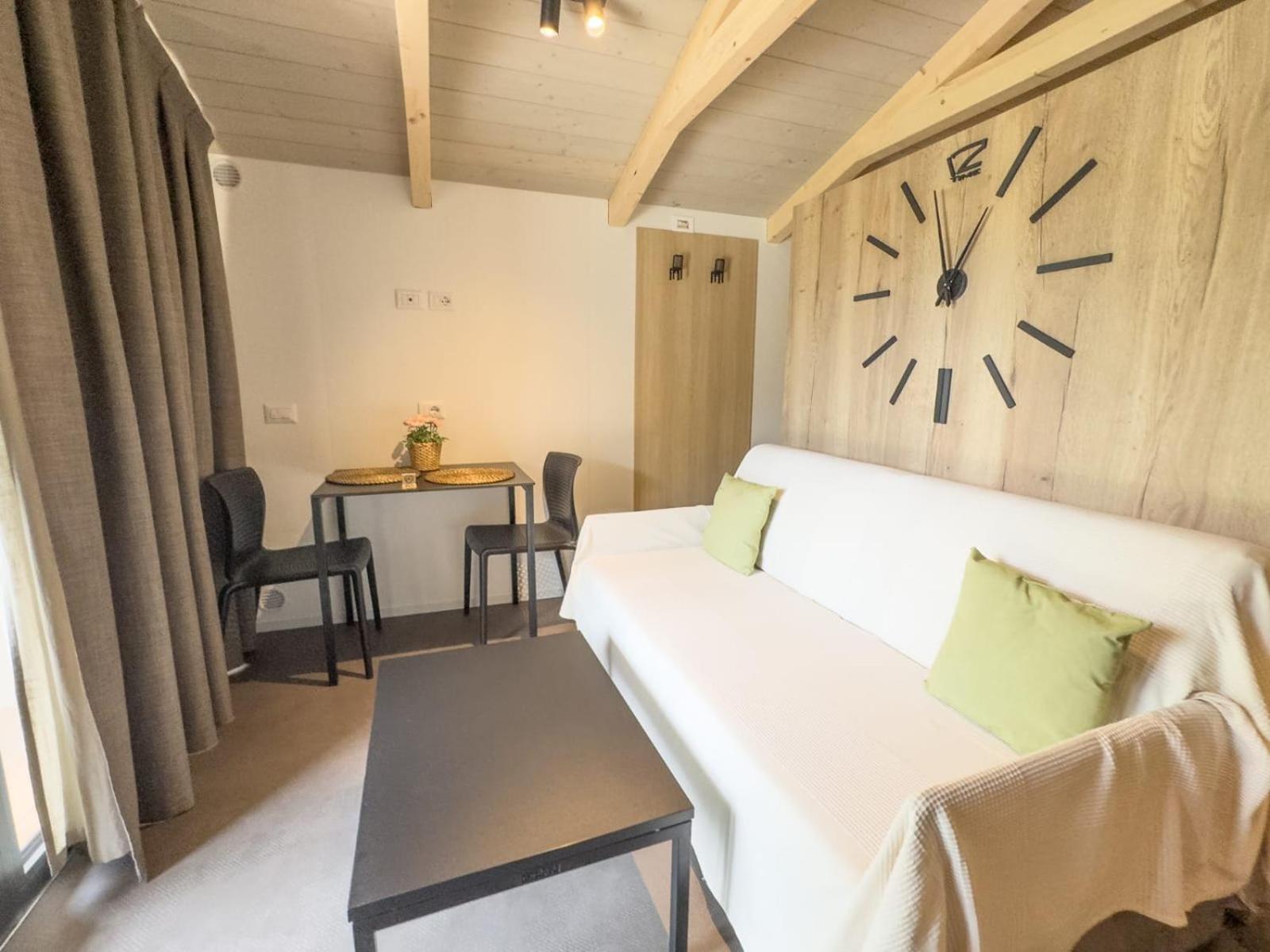 La Cascina Di Carlotta 1846 Agriturismo Alba  Cameră foto